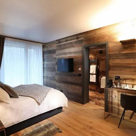Superb Up To 10 Guests Hébergement de vacances Breuil-Cervinia